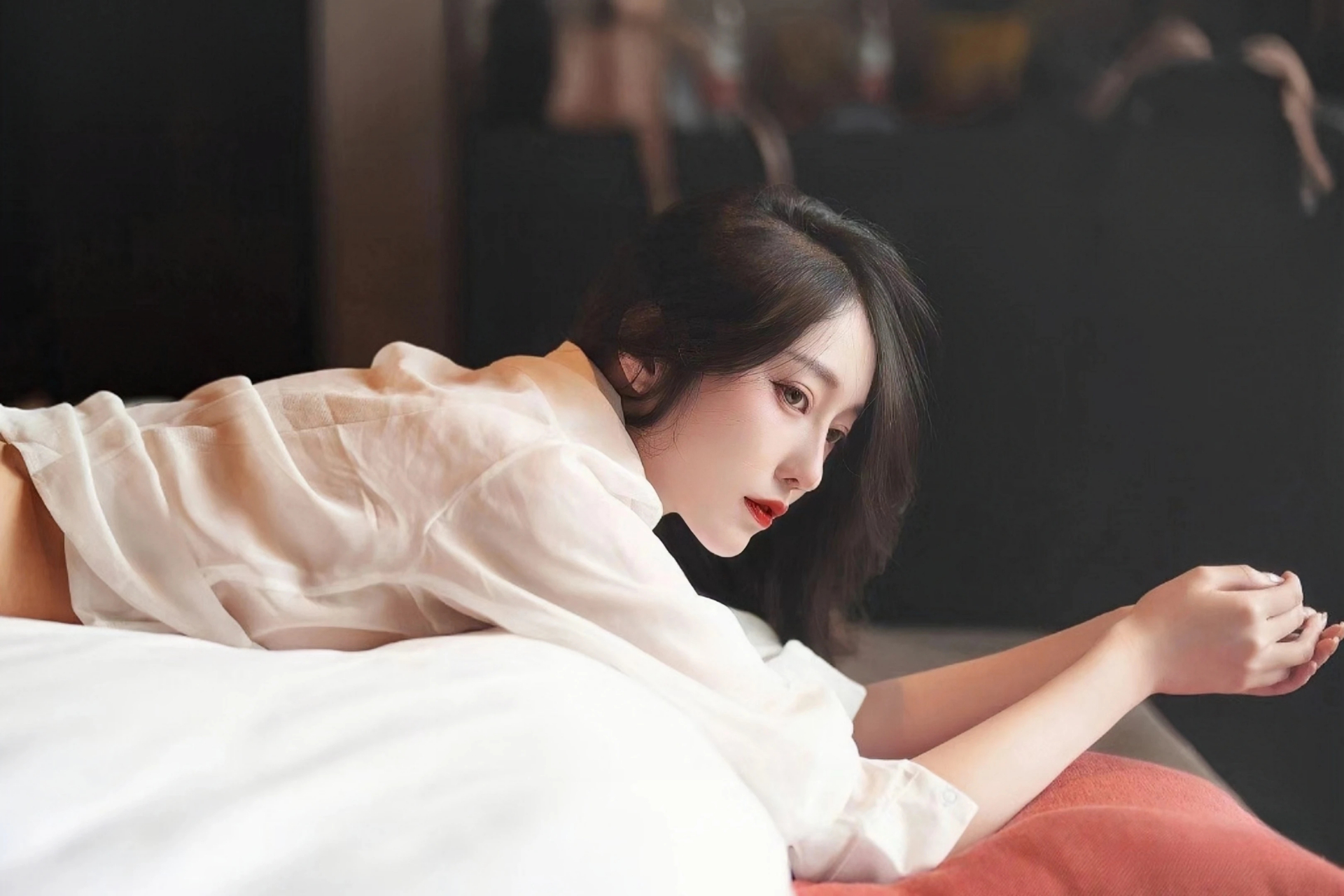 菲律宾以东生成热带低压 向海南岛东部到广东中西部沿海靠近